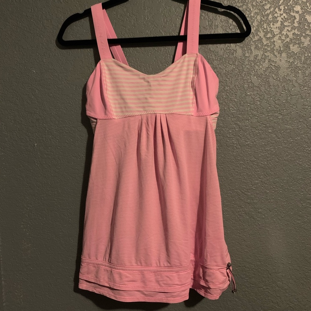 Lululemon top
